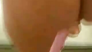 ಲ್ಯಾಟೆಕ್ಸ್ ಬೂಟ್‌ನಲ್ಲ ...